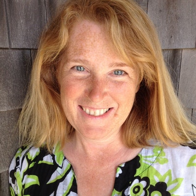 portrait photo of Brenda Bowen
