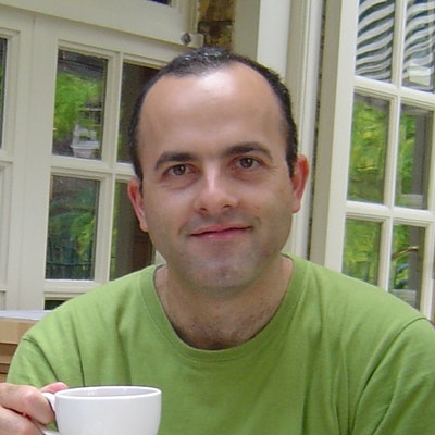 portrait photo of Alon Hilu