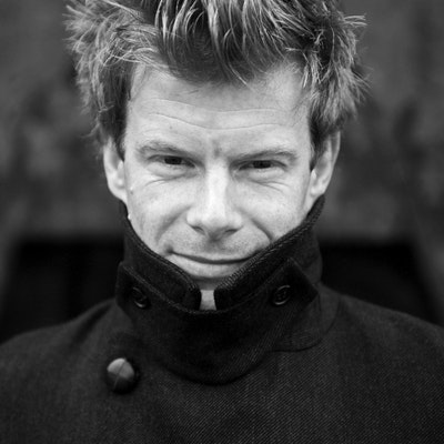 portrait photo of Tom Aikens