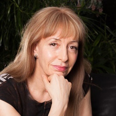 portrait photo of Susan Greenfield