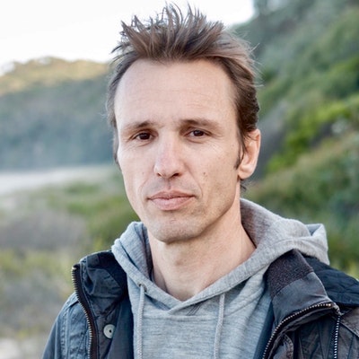 portrait photo of Markus Zusak
