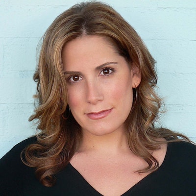 portrait photo of Julie Buxbaum