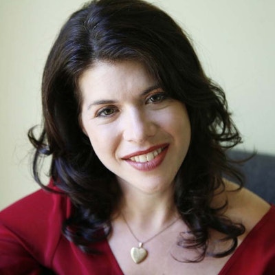portrait photo of Janelle Brown