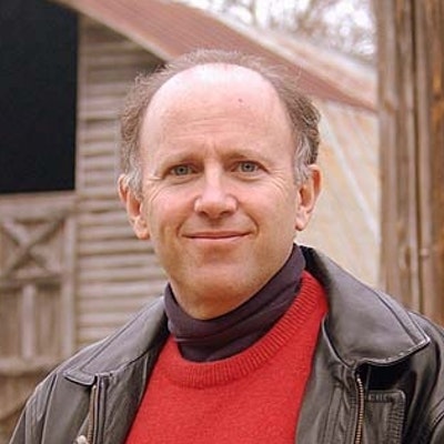 portrait photo of Bob Drogin