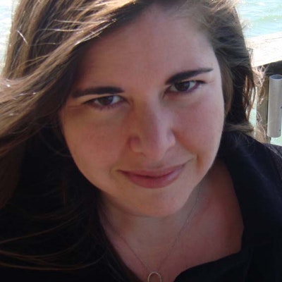 portrait photo of Lisa Unger