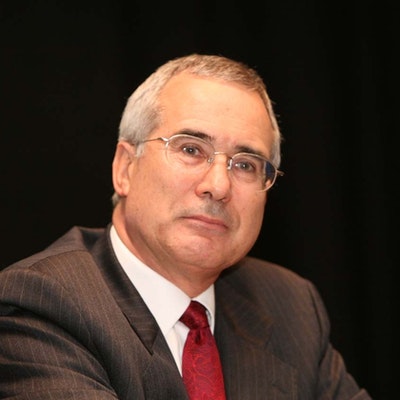 portrait photo of Nicholas Stern