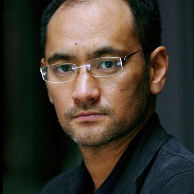 portrait photo of Shuichi Yoshida