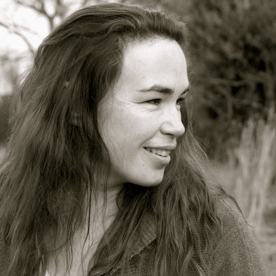 portrait photo of Melanie Welsh