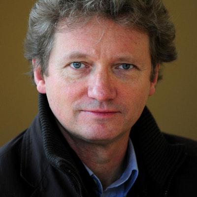 portrait photo of Peter Popham