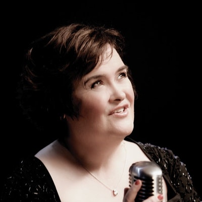 portrait photo of Susan Boyle