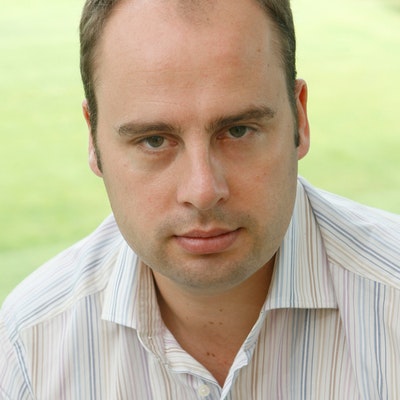 portrait photo of Dan Waddell