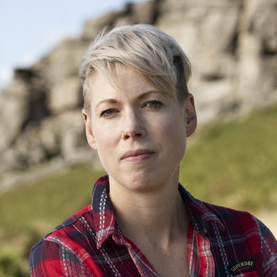 portrait photo of Helen Mort