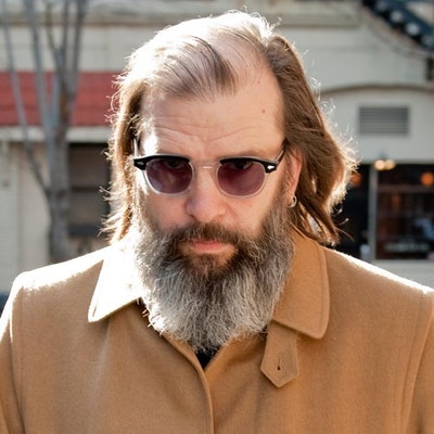 portrait photo of Steve Earle
