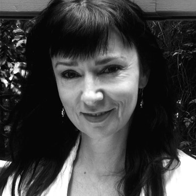 portrait photo of Joan Sauers