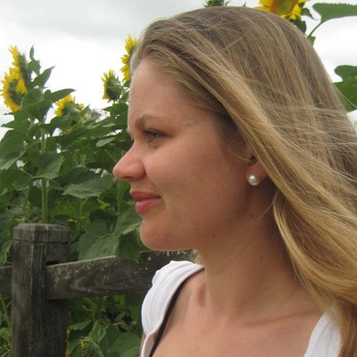 portrait photo of Kate Welshman