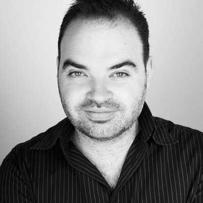 portrait photo of Dominic Knight