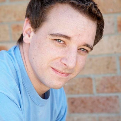 portrait photo of Andrew Hutchinson
