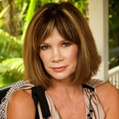 portrait photo of Tracey Wickham
