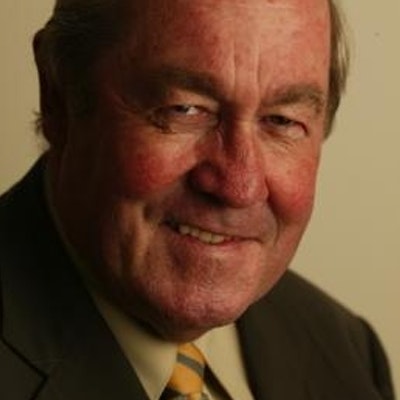 portrait photo of Roy Masters