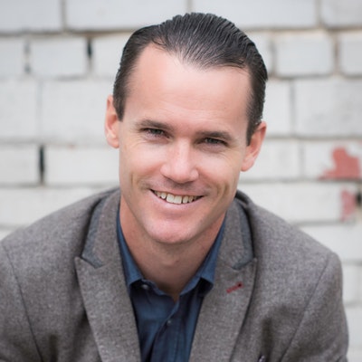 portrait photo of Peter Sheahan
