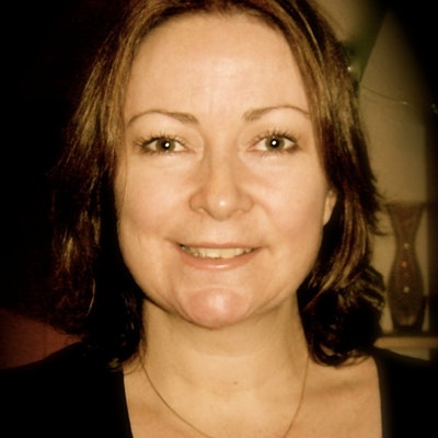 portrait photo of Sandra Lee