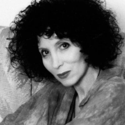 portrait photo of Doris Brett