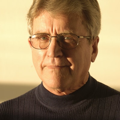 portrait photo of Gordon McLauchlan