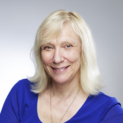 portrait photo of Mandy Hager