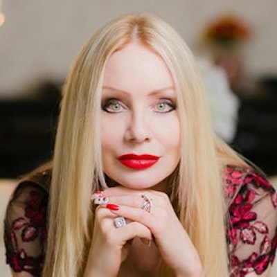 portrait photo of Karen Marie Moning
