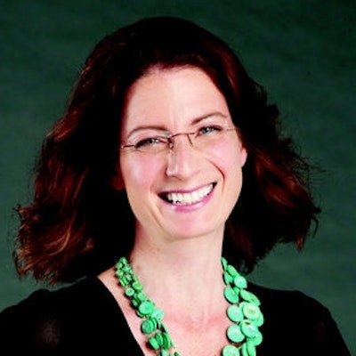 portrait photo of Melissa Leapman