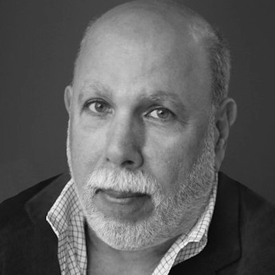 portrait photo of Stuart Isacoff