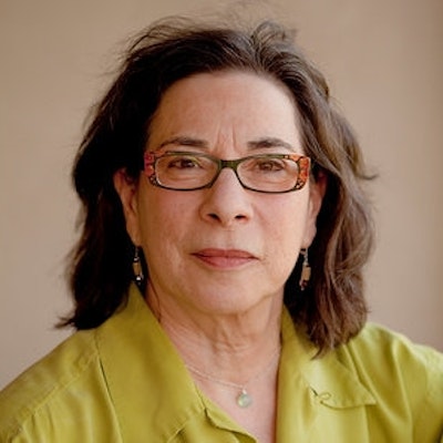 portrait photo of LAURA FURMAN
