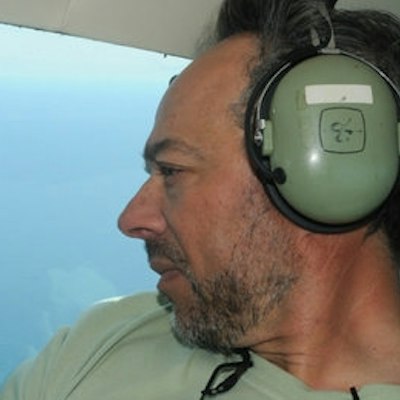portrait photo of Carl Safina