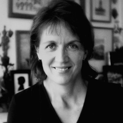 portrait photo of Valorie Fisher