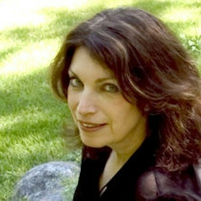 portrait photo of Linda Holeman