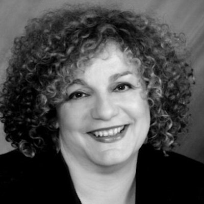 portrait photo of Eva Wiseman