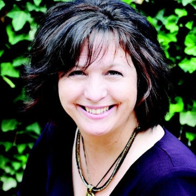 portrait photo of Kristen Heitzmann
