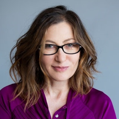 portrait photo of Annabelle Gurwitch