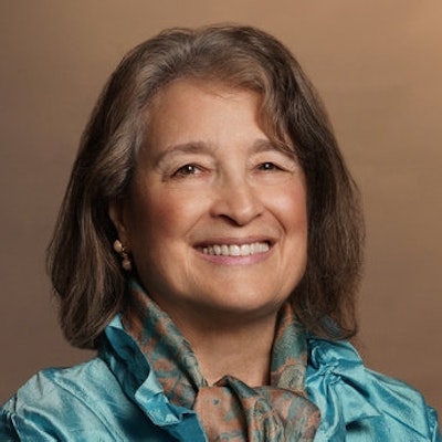 portrait photo of Nancy Thayer
