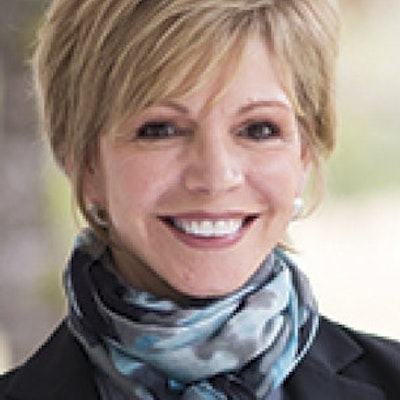 portrait photo of Leslie Vernick