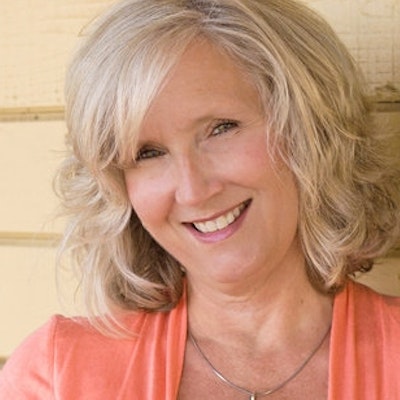 portrait photo of Susan Meissner