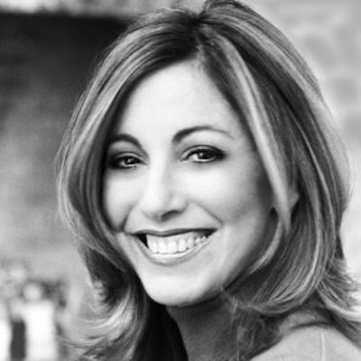 portrait photo of Debra Borden