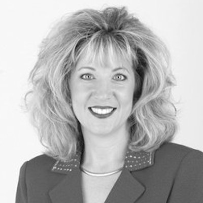 portrait photo of Laura Stack