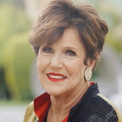 portrait photo of Joan Nathan