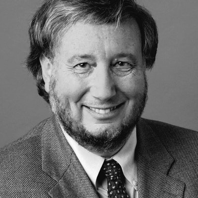 portrait photo of Jerry Avorn