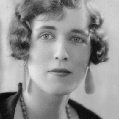 portrait photo of Georgette Heyer