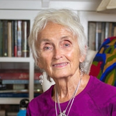 portrait photo of Beverly Lowry