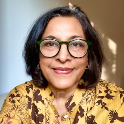 portrait photo of Anita Rau Badami
