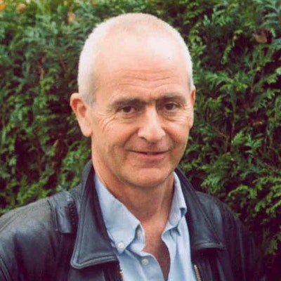 portrait photo of Nick Davies