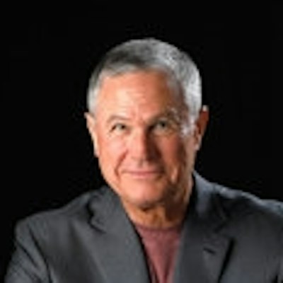 portrait photo of Robert Crais